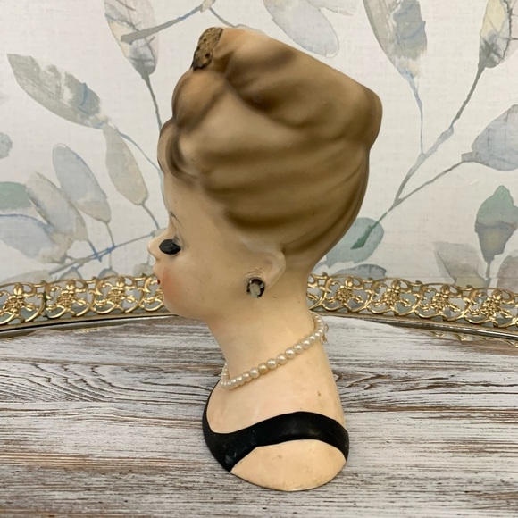 #28 Vintage Inarco Lady Head Vase Lashes Intaglio Cameo Earrings Pearl Necklace - Picture 7 of 10